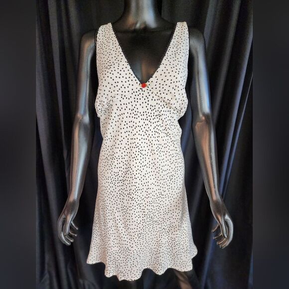 wild fable Dresses & Skirts - NWT WILD FABLE SPOTTED DRESS